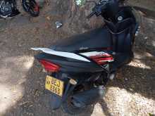 https://riyasewana.com/uploads/yamaha-ray-zr-1313274813042.jpg