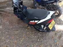 https://riyasewana.com/uploads/yamaha-ray-zr-1313274813043.jpg