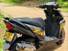 https://riyasewana.com/uploads/yamaha-ray-zr-1322175324901.jpg