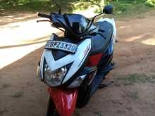 https://riyasewana.com/uploads/yamaha-ray-zr-138042713582.jpg