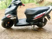 https://riyasewana.com/uploads/yamaha-ray-zr-139130824921.jpg