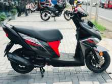 https://riyasewana.com/uploads/yamaha-ray-zr-141050581423.jpg