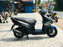 https://riyasewana.com/uploads/yamaha-ray-zr-141142101363.jpg
