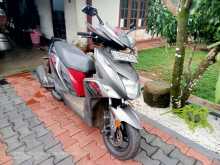 https://riyasewana.com/uploads/yamaha-ray-zr-141144314063.jpg