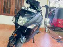 https://riyasewana.com/uploads/yamaha-ray-zr-147033213193.jpg