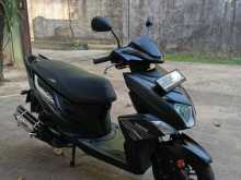 https://riyasewana.com/uploads/yamaha-ray-zr-147305213793.jpg