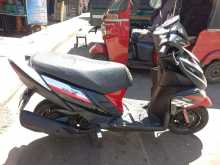 https://riyasewana.com/uploads/yamaha-ray-zr-14943234672.jpg