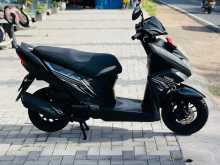 https://riyasewana.com/uploads/yamaha-ray-zr-1510472113333.jpg