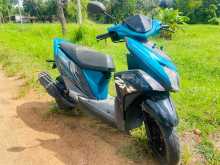 https://riyasewana.com/uploads/yamaha-ray-zr-1510511213954.jpg