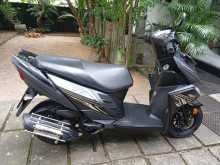 https://riyasewana.com/uploads/yamaha-ray-zr-151142031083.jpg