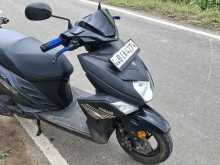 https://riyasewana.com/uploads/yamaha-ray-zr-151156034223.jpg