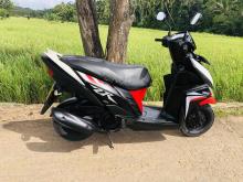 https://riyasewana.com/uploads/yamaha-ray-zr-1517292624732.jpg