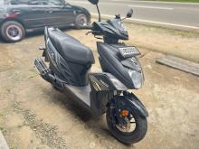 Yamaha Ray ZR 2018 Motorbike