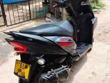 https://riyasewana.com/uploads/yamaha-ray-zr-151903554702.jpg