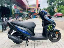 https://riyasewana.com/uploads/yamaha-ray-zr-15841381284.jpg