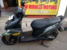 https://riyasewana.com/uploads/yamaha-ray-zr-1610265913173.jpg