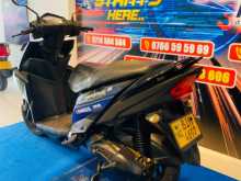https://riyasewana.com/uploads/yamaha-ray-zr-161306551535.jpg