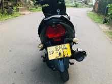 https://riyasewana.com/uploads/yamaha-ray-zr-1618162213494.jpg