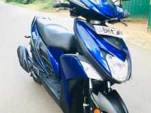 https://riyasewana.com/uploads/yamaha-ray-zr-1618162213983.jpg