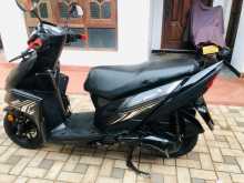 Yamaha Ray Zr 2019 Motorbike
