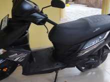 https://riyasewana.com/uploads/yamaha-ray-zr-1618434913733.jpg