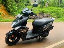 https://riyasewana.com/uploads/yamaha-ray-zr-1719171713423.jpg