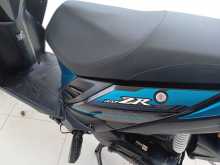 https://riyasewana.com/uploads/yamaha-ray-zr-1721251913053.jpg