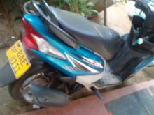 Yamaha Ray ZR 2013 Motorbike