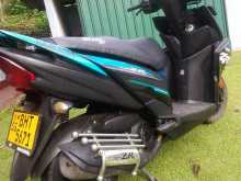 https://riyasewana.com/uploads/yamaha-ray-zr-17806184253.jpg
