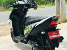 https://riyasewana.com/uploads/yamaha-ray-zr-17859241255.jpg