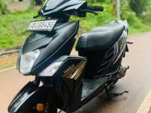 https://riyasewana.com/uploads/yamaha-ray-zr-1810304013594.jpg