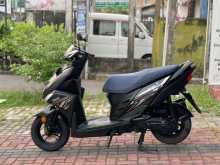 https://riyasewana.com/uploads/yamaha-ray-zr-181221284892.jpg