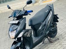Yamaha RAY ZR 2019 Motorbike
