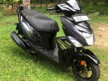 https://riyasewana.com/uploads/yamaha-ray-zr-1814331123003.jpg