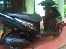 https://riyasewana.com/uploads/yamaha-ray-zr-1816020713083.jpg