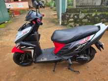 https://riyasewana.com/uploads/yamaha-ray-zr-185145413123.jpg