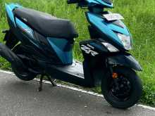 https://riyasewana.com/uploads/yamaha-ray-zr-1919150922772.jpg