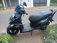 https://riyasewana.com/uploads/yamaha-ray-zr-192042084352.jpg
