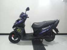 https://riyasewana.com/uploads/yamaha-ray-zr-192137004792.jpg