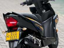 https://riyasewana.com/uploads/yamaha-ray-zr-192337014263.jpg