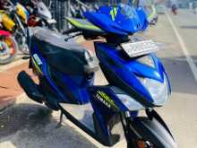 https://riyasewana.com/uploads/yamaha-ray-zr-19910301654.jpg