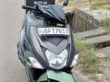 https://riyasewana.com/uploads/yamaha-ray-zr-201417291862.jpg