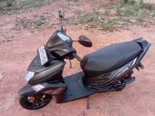 Yamaha Ray ZR 2018 Motorbike