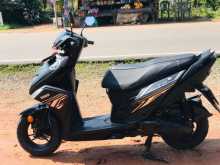 https://riyasewana.com/uploads/yamaha-ray-zr-21016201074.jpg