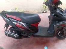 https://riyasewana.com/uploads/yamaha-ray-zr-210570523002.jpg