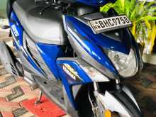 Yamaha Ray Zr 2018 Motorbike