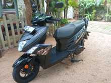 https://riyasewana.com/uploads/yamaha-ray-zr-212017481634.jpg