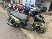 https://riyasewana.com/uploads/yamaha-ray-zr-212584122122.jpg