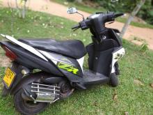 https://riyasewana.com/uploads/yamaha-ray-zr-21637506026.jpg