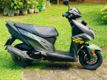 https://riyasewana.com/uploads/yamaha-ray-zr-217213813572.jpg